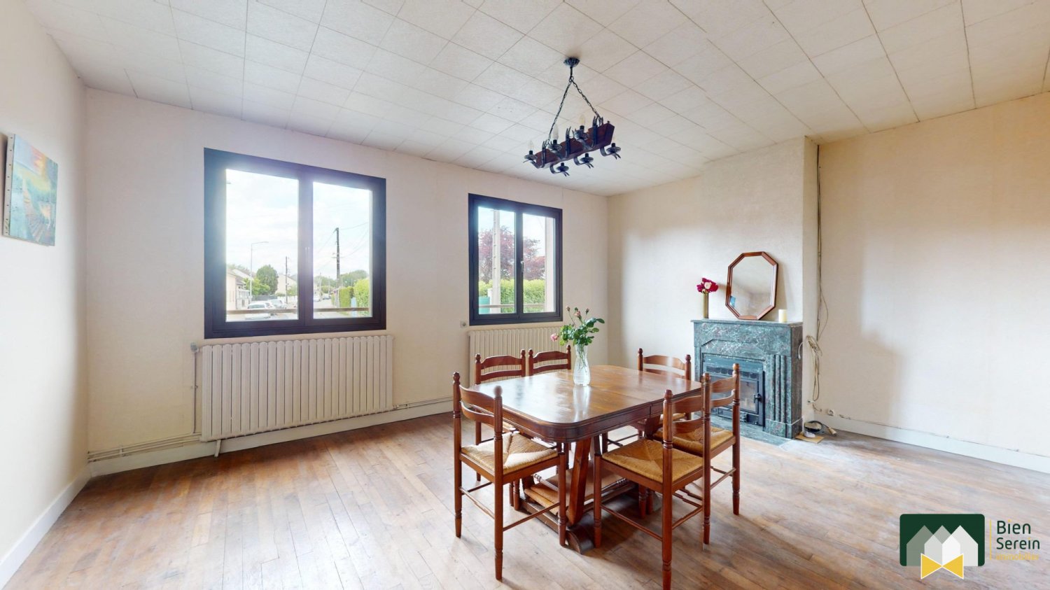 2 bedrooms House in Chartres, France No. 61885