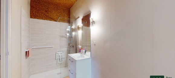 2 bedrooms House in Chartres, France No. 61885 6