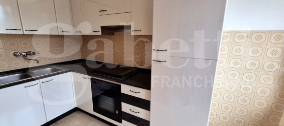 4 bedrooms House in Bettona, Italy No. 60679 12