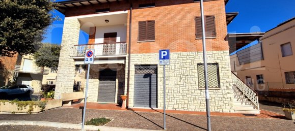 4 bedrooms House in Bettona, Italy No. 60679 28