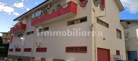 2 Schlafzimmer Gewerbliche Immobilie in Tolve, Italy, Nr. 343087 6