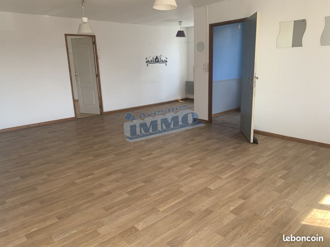 10 rooms Apartment in Avesnes-le-Comte, France No. 252087