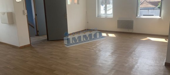 10 rooms Apartment in Avesnes-le-Comte, France No. 252087 3