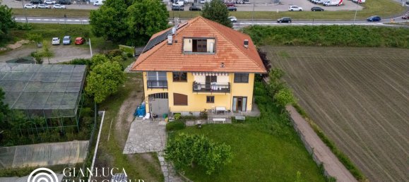 9 rooms Apartment in Moncalieri, Italy No. 298416 14