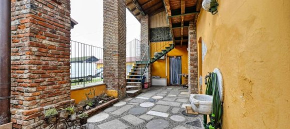 Студия в Сан Джулиано Миланезе, Италия № 152627 18