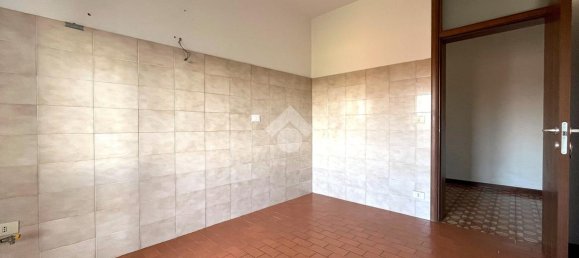 4 rooms Apartment in Spresiano, Italy No. 151552 2