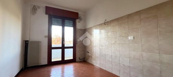 4 rooms Apartment in Spresiano, Italy No. 151552 3