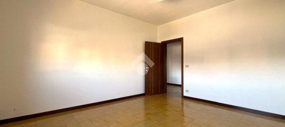 4 rooms Apartment in Spresiano, Italy No. 151552 9