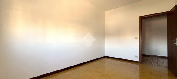 4 rooms Apartment in Spresiano, Italy No. 151552 10