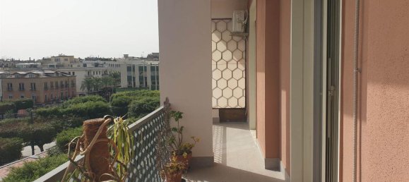 Apartamento de 8 divisões em Messina, Italy N.º 145241 4