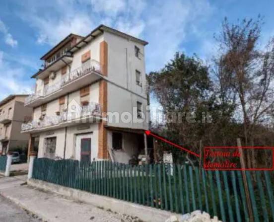 6 chambres Appartement à Morrovalle, Italy No. 313522