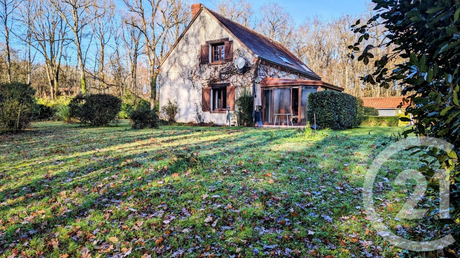  Castillos de 5 dormitorios en Huisseau-sur-Mauves, France No. 64848