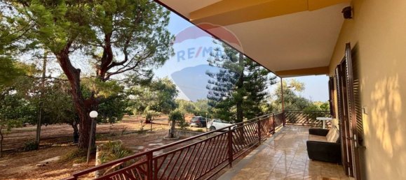 Вилла с 2 спальнями в Фазано, Италия № 344193 2