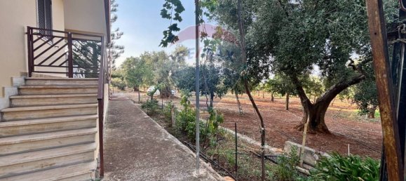 Вилла с 2 спальнями в Фазано, Италия № 344193 9