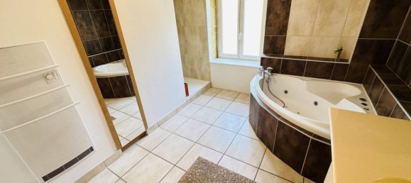 4 Schlafzimmer Haus in Charlieu, France, Nr. 360933 11