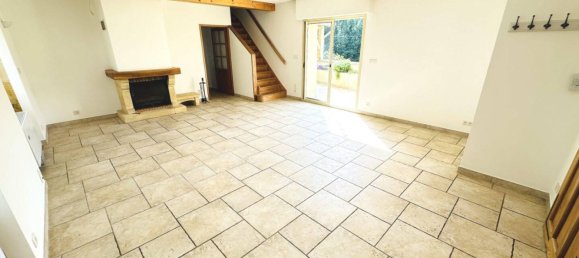 4 Schlafzimmer Haus in Charlieu, France, Nr. 360933 5