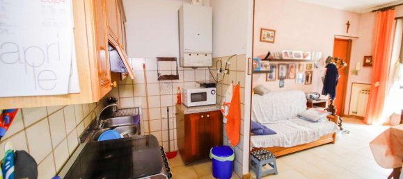 3 rooms Apartment in Volpiano, Italy No. 150965 9