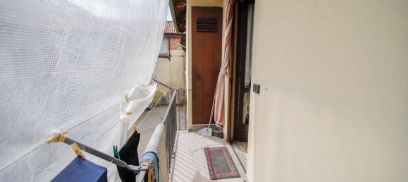 3 rooms Apartment in Volpiano, Italy No. 150965 7