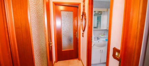 3 rooms Apartment in Volpiano, Italy No. 150965 12