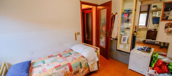 3 rooms Apartment in Volpiano, Italy No. 150965 19