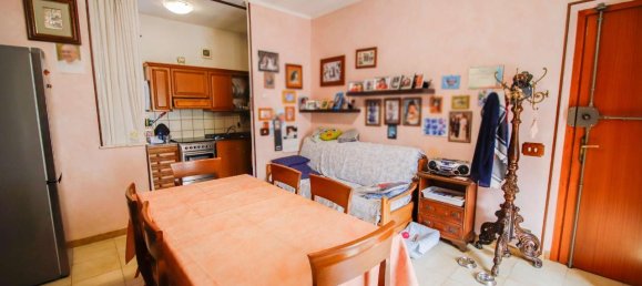 3 rooms Apartment in Volpiano, Italy No. 150965 3