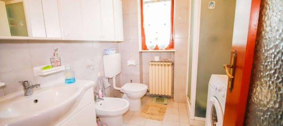 3 rooms Apartment in Volpiano, Italy No. 150965 21