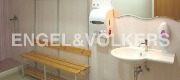 333m² Commercial property in Valencia, Spain No. 150154 2