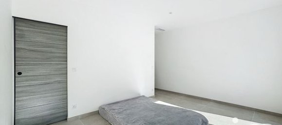 6 bedrooms Villa in Montagnac, France No. 279958 9