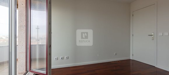 Квартира с 4 спальнями в Матозиньюш, Португалия № 99408 32