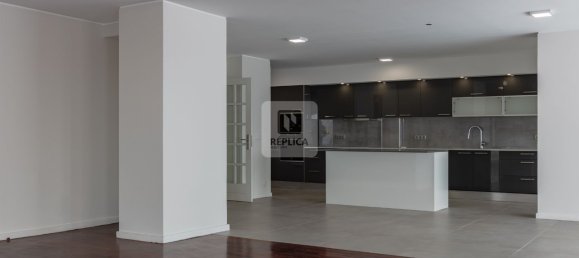 Квартира с 4 спальнями в Матозиньюш, Португалия № 99408 25