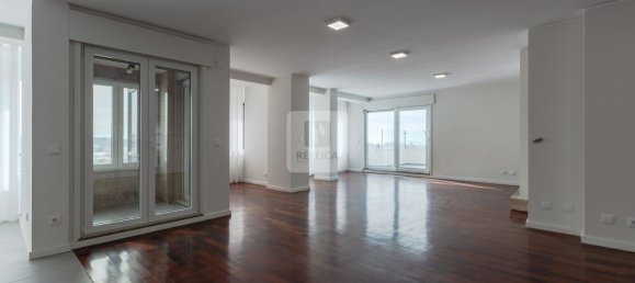 Квартира с 4 спальнями в Матозиньюш, Португалия № 99408 3