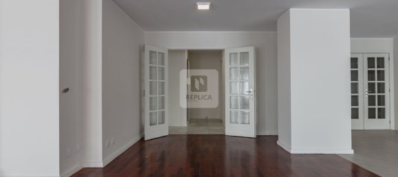 Квартира с 4 спальнями в Матозиньюш, Португалия № 99408 21