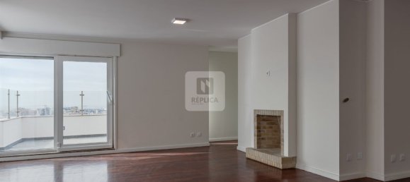 Квартира с 4 спальнями в Матозиньюш, Португалия № 99408 4