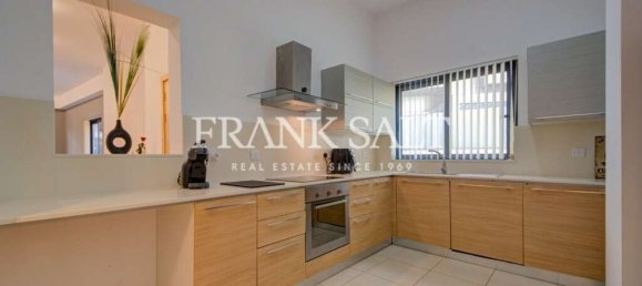 Квартира с 3 спальнями в Сент-Джулианс, Мальта № 119 2