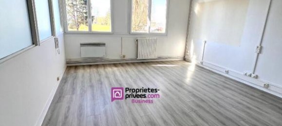 Propriété commerciale à Creil, France 1382m² No. 307016 2