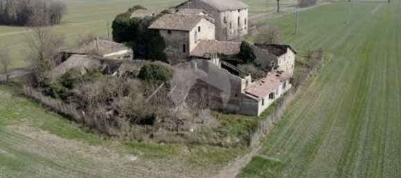 Дом с 10 комнатами в Реджо Эмилия, Италия № 107480 11