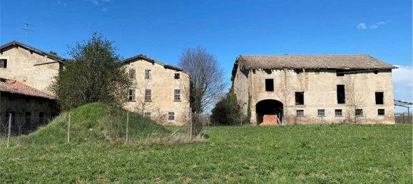 Дом с 10 комнатами в Реджо Эмилия, Италия № 107480 5