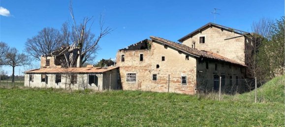 Дом с 10 комнатами в Реджо Эмилия, Италия № 107480 10