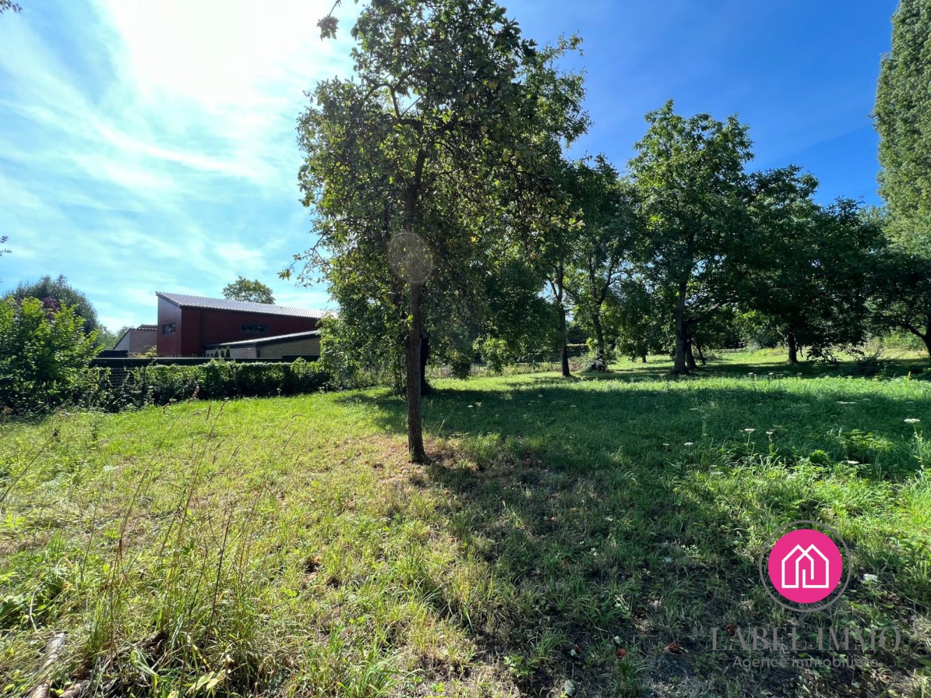 Terrain à Sebourg, France No. 75791