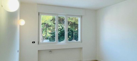 5 Schlafzimmer Wohnung in Udine, Italy, Nr. 333948 4