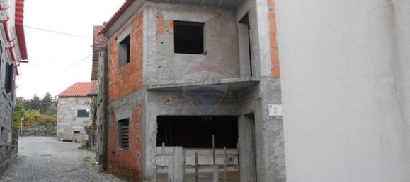 2 bedrooms House in Infias, Portugal No. 166274 2