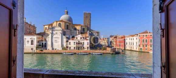 4 bedrooms Apartment in Venice, Italy No. 128375 4