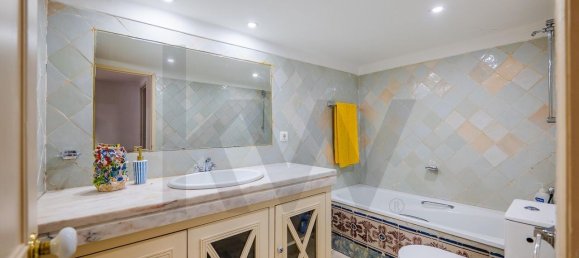 3 bedrooms Apartment in Lisbon, Portugal No. 11181 31