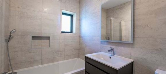 5 bedrooms Villa in Budens, Portugal No. 131848 20