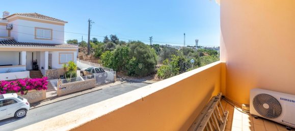 Villa de 3 dormitorios en Alvor, Portugal No. 197367 37