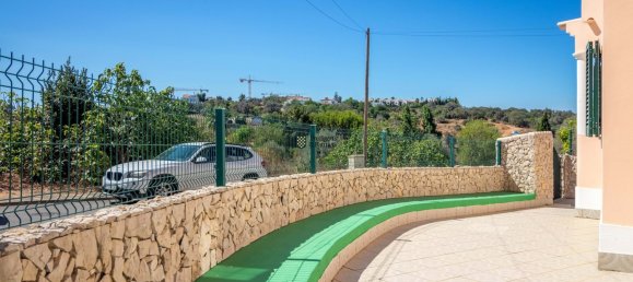 Villa de 3 dormitorios en Alvor, Portugal No. 197367 25