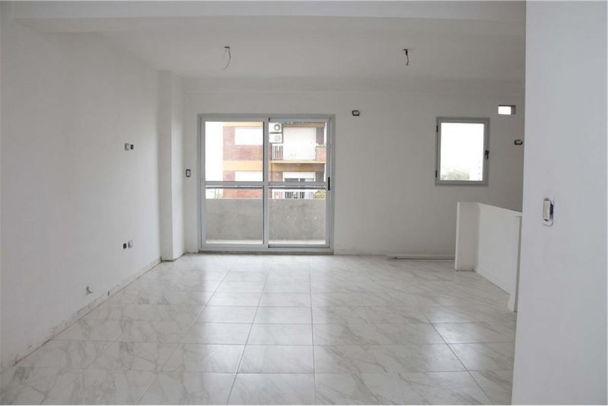 2 bedrooms Apartment in Tres de Febrero, Argentina No. 60863