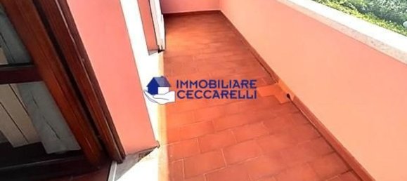 Дом с 4 комнатами в Масса, Италия № 173755 17