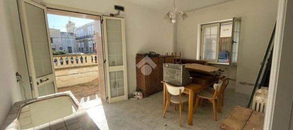 Дом с 5 спальнями в Racale, Италия № 89842 9