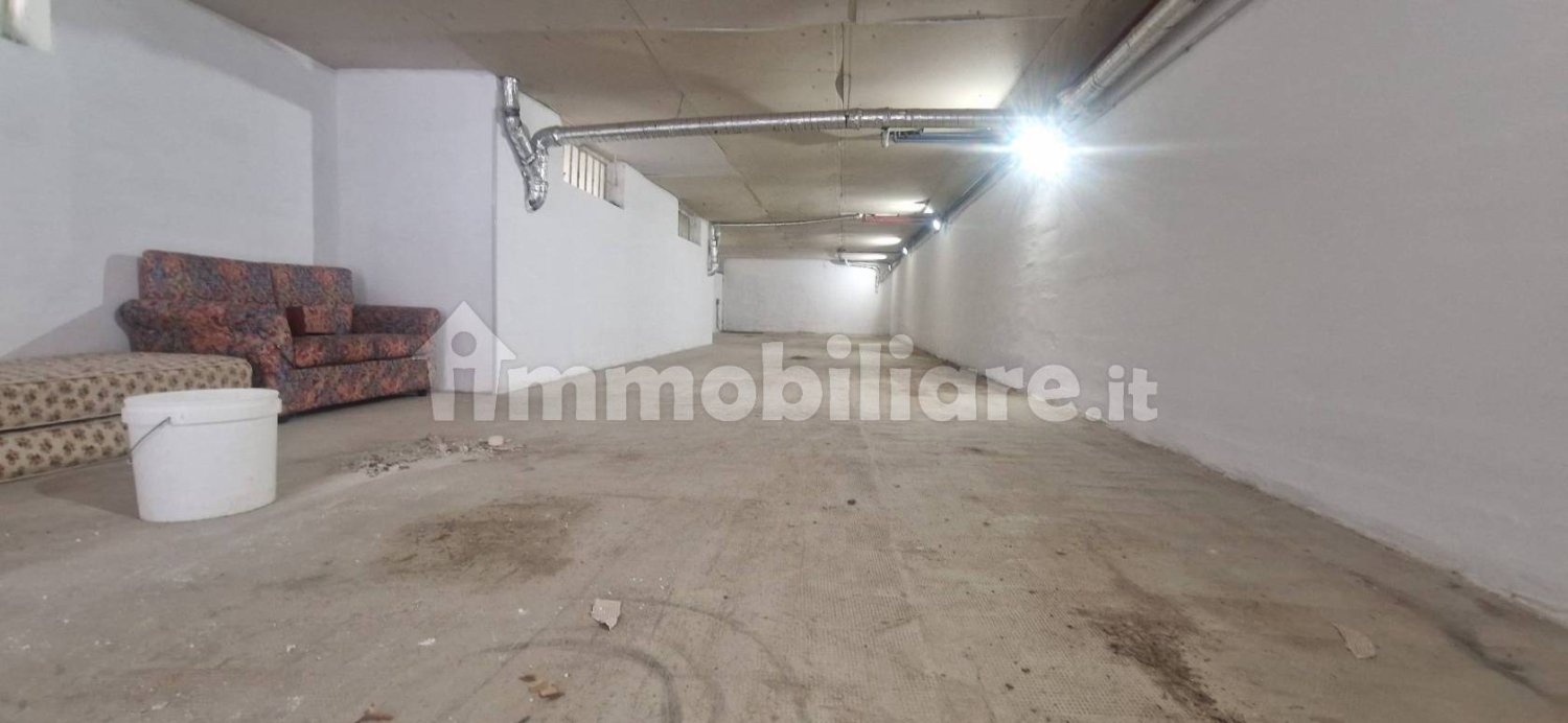  مستودع في Diano Marina, Italy 123متر مربع رقم 353303